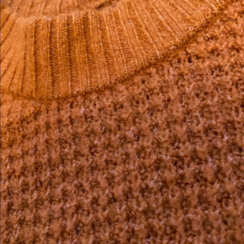 American Eagle Sweater - Picture 4 of 4